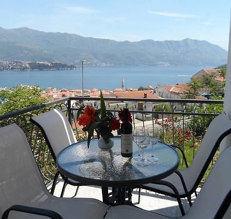 Guest House Budva Eksteriør billede
